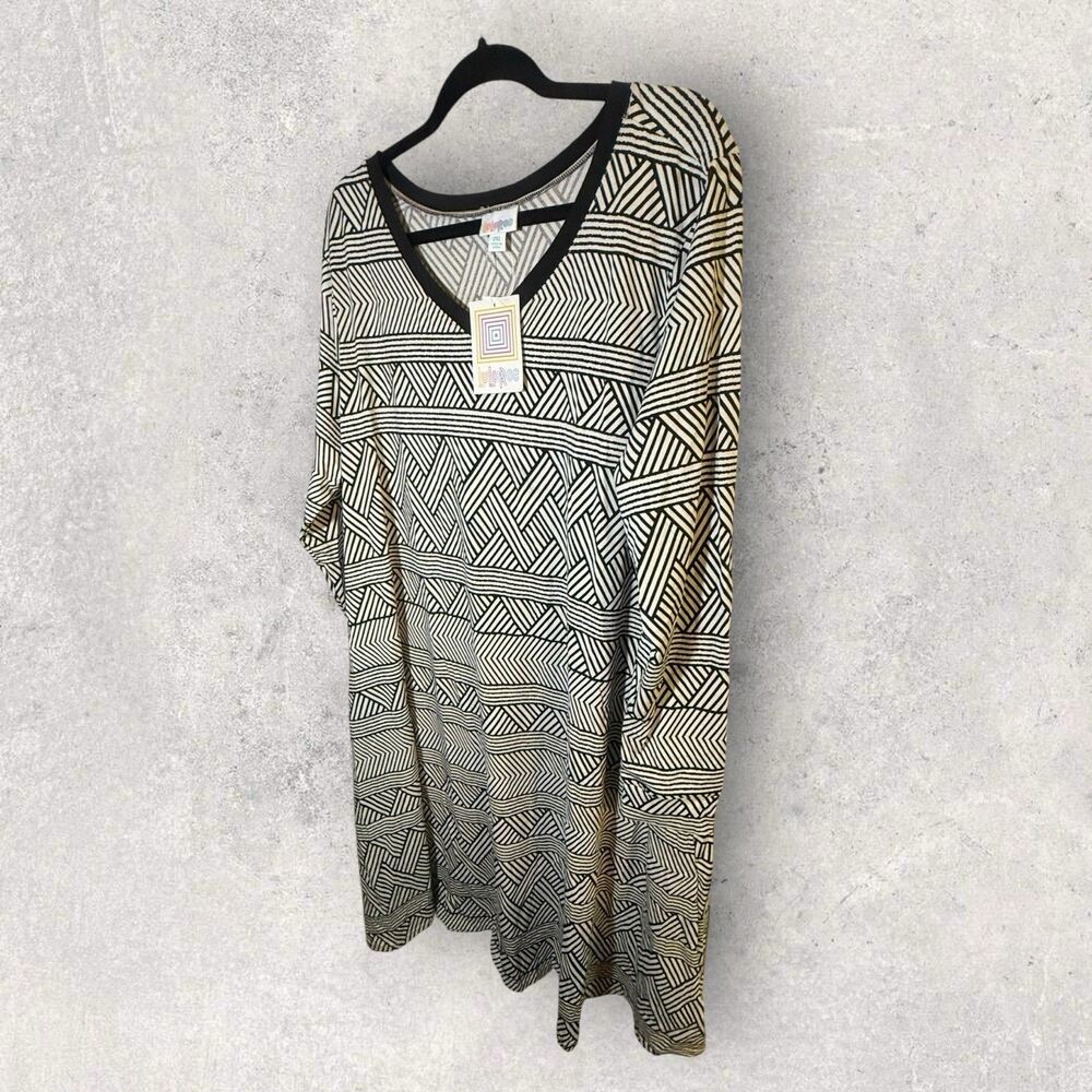 Lularoe Emily Dress Size 2XL NWT Black And White Line Print